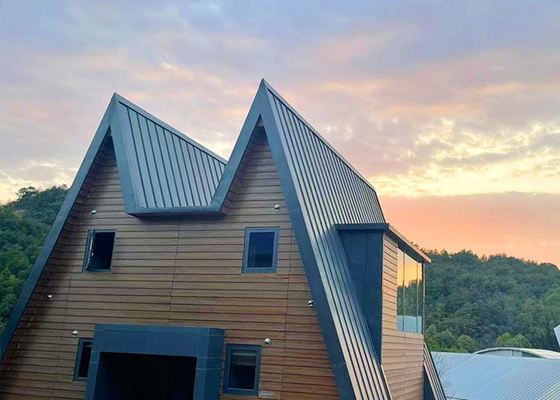 Vorgefertigte Hütten Lodges mit Whirlpools Leichtstahlrahmen Schönes Holzhaus Resort Bunglalow