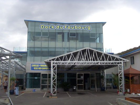 Prefab Light Gauge Steel Fireproof Metal Car Sheds Camp Grey Prefab Fold Carport